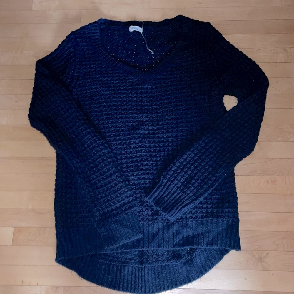 3/$25 waffle sweater size LG